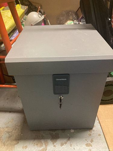 Lot #114 (1 of 4)