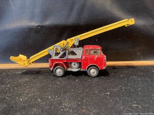 Lot #49 (1 of 11)