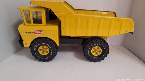 Lot #29 (1 of 4)