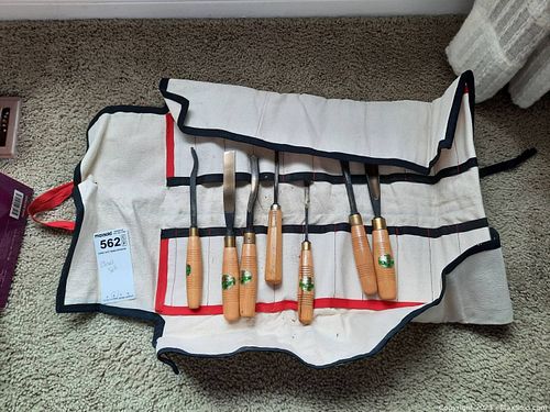 Lot #562 (1 of 6)
