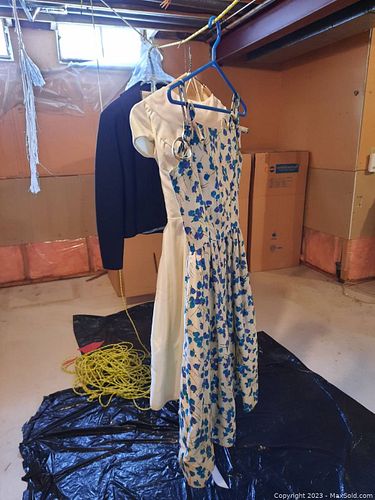 Lot #596 (1 of 13)