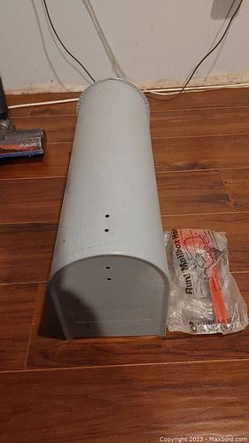 Lot #21 (1 of 4)