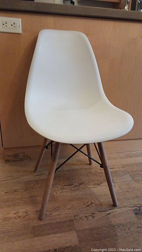 Lot #50 (1 of 7)