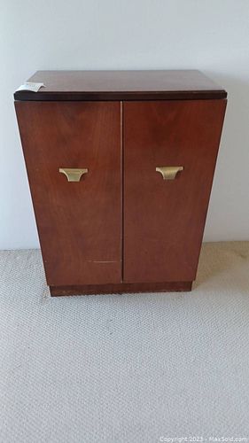 Lot #580 (1 of 19)