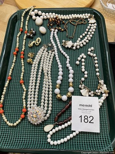 Lot #182 (1 of 10)
