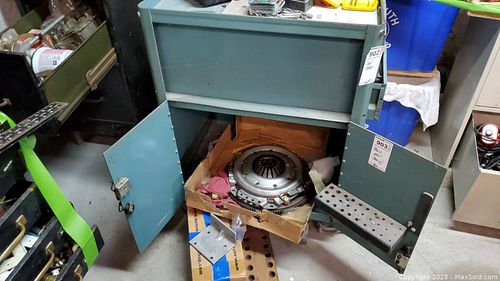 Lot #902 (1 of 16)