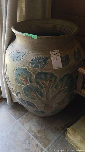 Lot #124 (1 of 9)