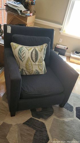 Lot #301 (1 of 10)
