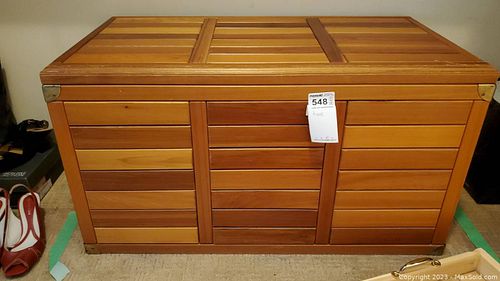 Lot #548 (1 of 8)
