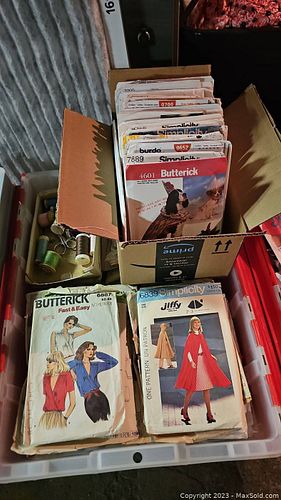 Lot #305 (1 of 6)