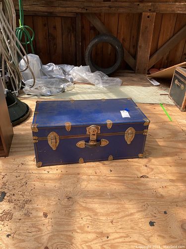 Lot #4 (1 of 8)