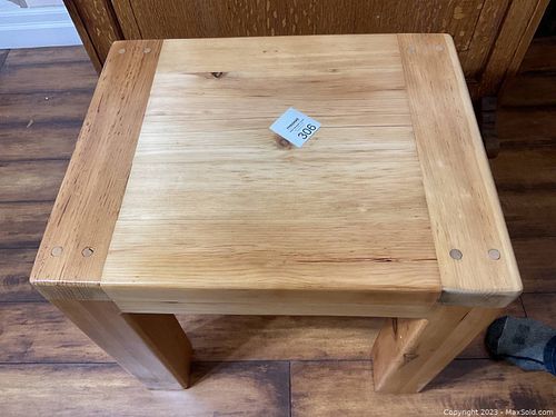Lot #306 (1 of 3)