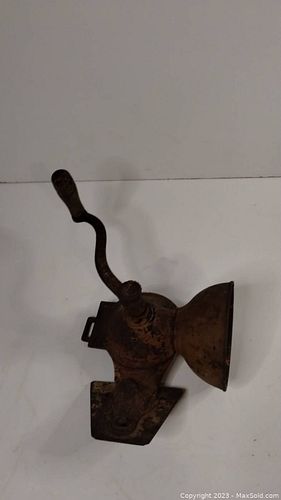 Lot #87 (1 of 6)