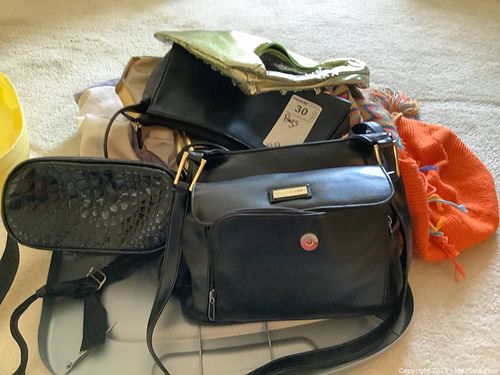 Lot #30 (1 of 8)