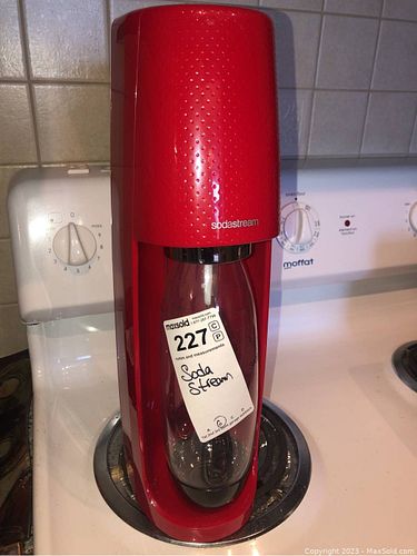 Lot #227 (1 of 8)