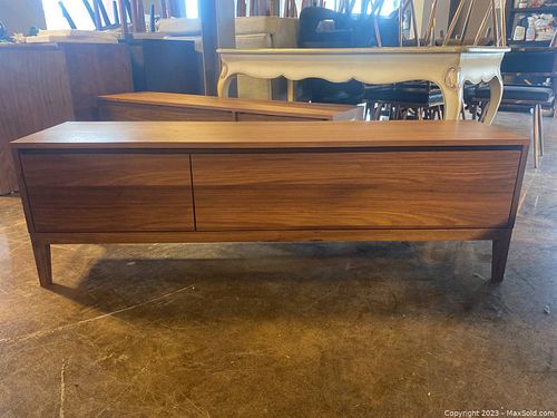 Lot #415 (1 of 13)