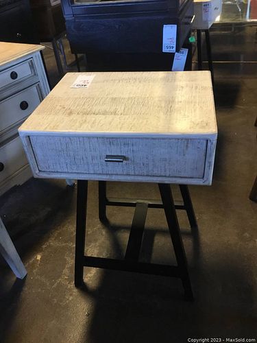 Lot #460 (1 of 6)