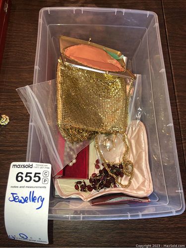 Lot #655 (1 of 19)