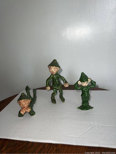 Lot #24 (1 of 4)