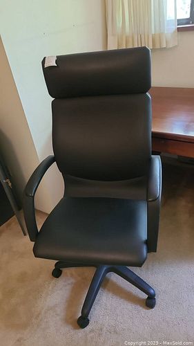 Lot #348 (1 of 12)