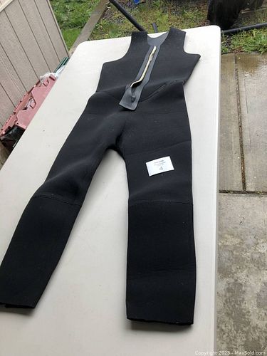Lot #4 (1 of 3)
