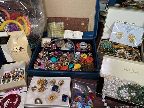 Lot #919 (1 of 20)