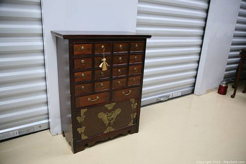 Lot #17 (1 of 4)