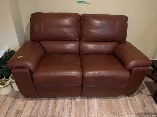 Lot #435 (1 of 7)