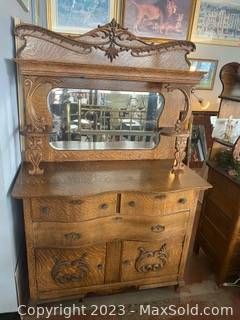 Lot #476 (1 of 18)