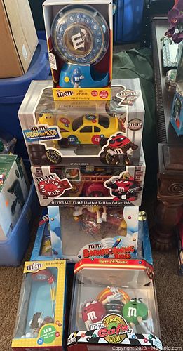 Lot #195 (1 of 12)