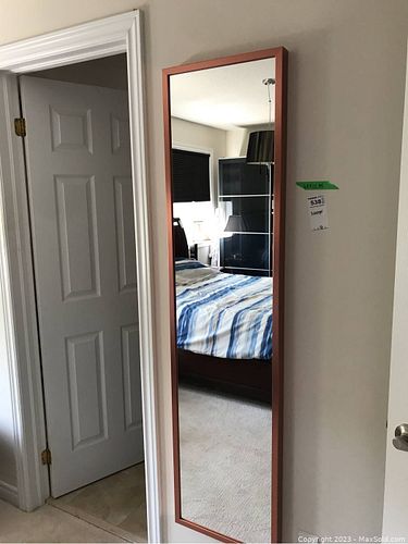Lot #538 (1 of 7)