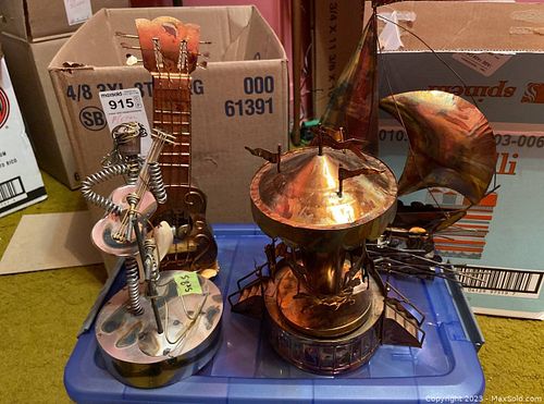 Lot #915 (1 of 12)