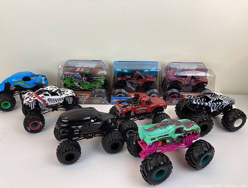 Lot #26 (1 of 10)
