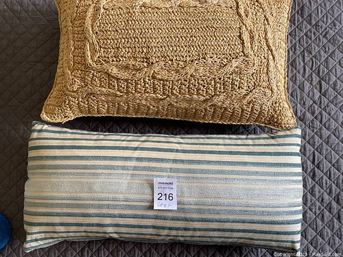Lot #216 (1 of 10)