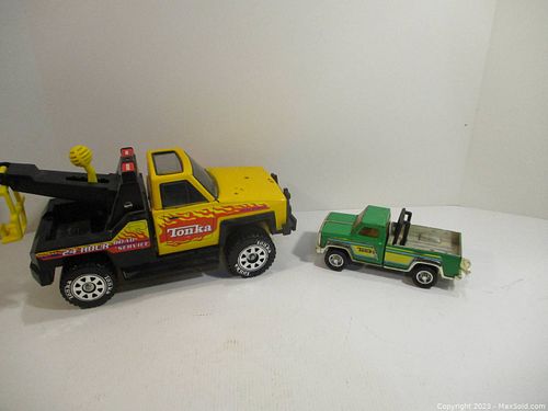 Lot #112 (1 of 4)