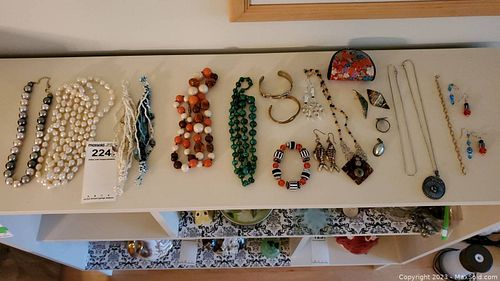 Lot #224 (1 of 20)