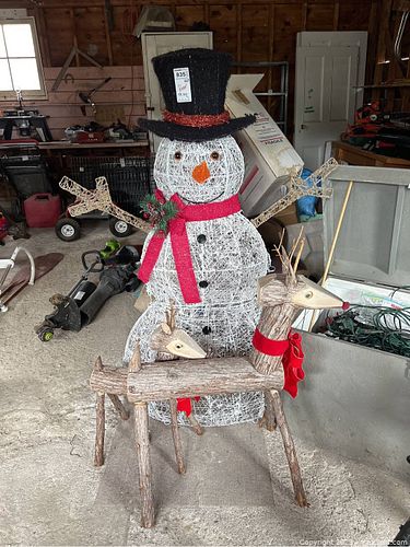 Lot #835 (1 of 8)
