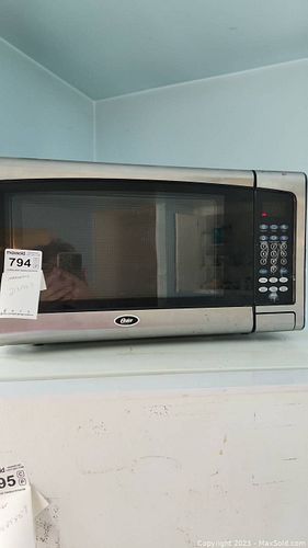 Lot #794 (1 of 10)