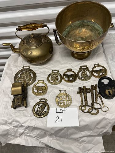 Lot #21 (1 of 6)