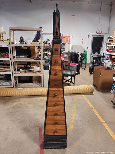 Lot #243 (1 of 8)