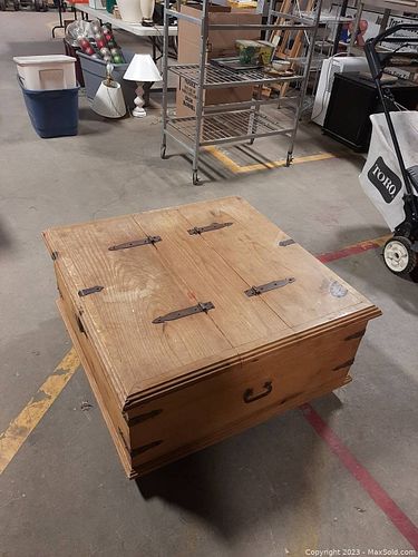 Lot #266 (1 of 4)