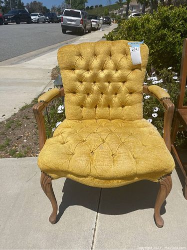 Lot #202 (1 of 9)