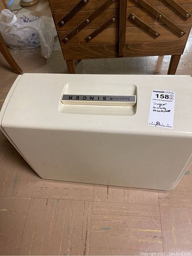 Lot #158 (1 of 13)
