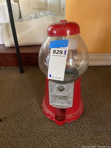 Lot #829 (1 of 9)