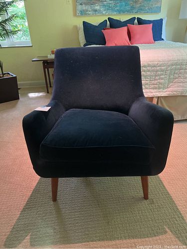 Lot #8 (1 of 11)