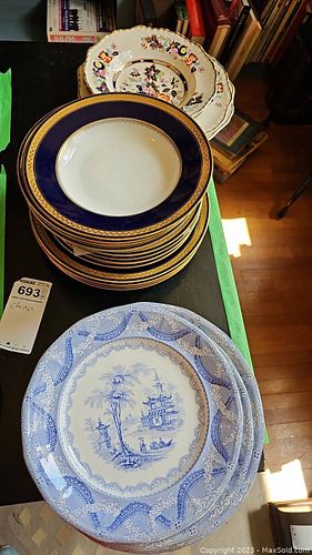 Lot #693 (1 of 10)