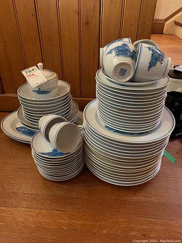 Lot #784 (1 of 5)