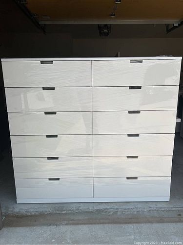 Lot #259 (1 of 5)