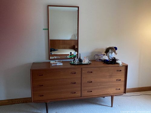 Dresser And Mirror C (1 of 13)
