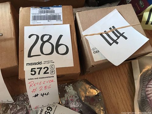 Lot #572 (1 of 5)